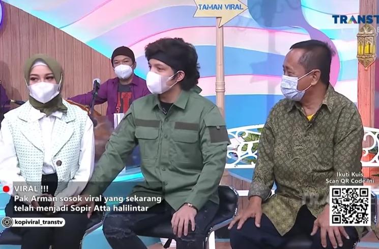 Potret Atta Halilintar dan Pak Arman Sopir Viral (YouTube/TRANS TV Official)