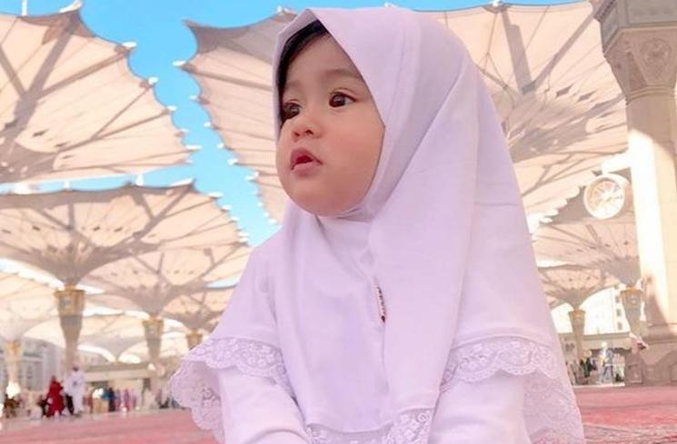 Anak Artis Berhijab Sejak Bayi (instagram/@ryana_dea)