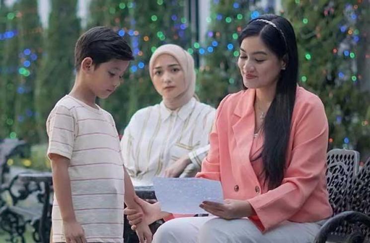 Sinopsis Air Mata di Ujung Sajadah. (Instagram.com/airmatadiujungsajadahfilm)