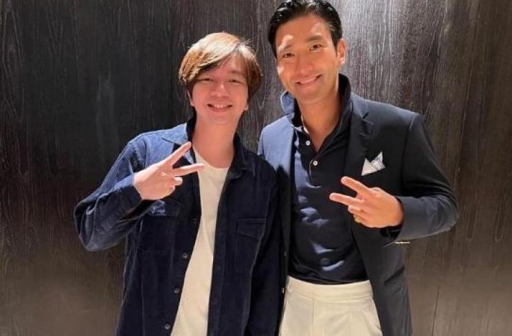 Potret Artis Indonesia Ketemu Siwon. (Instagram/miawaug)