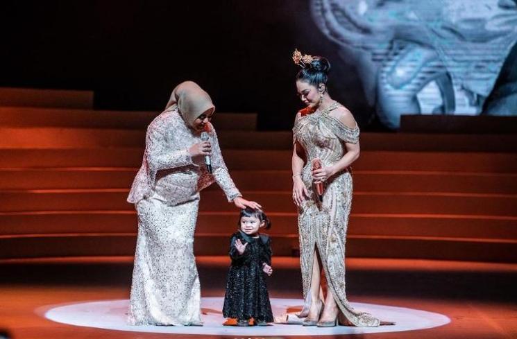 Ameena di konser Krisdayanti (instagram)