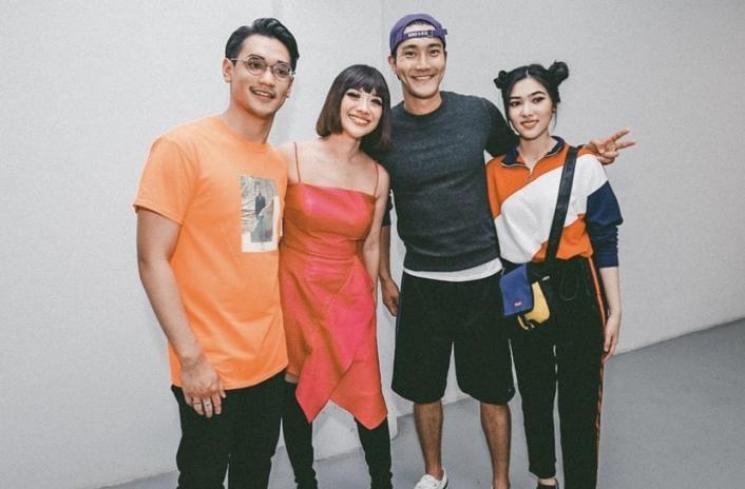 Potret Artis Indonesia Ketemu Siwon. (Instagram/afgan__)