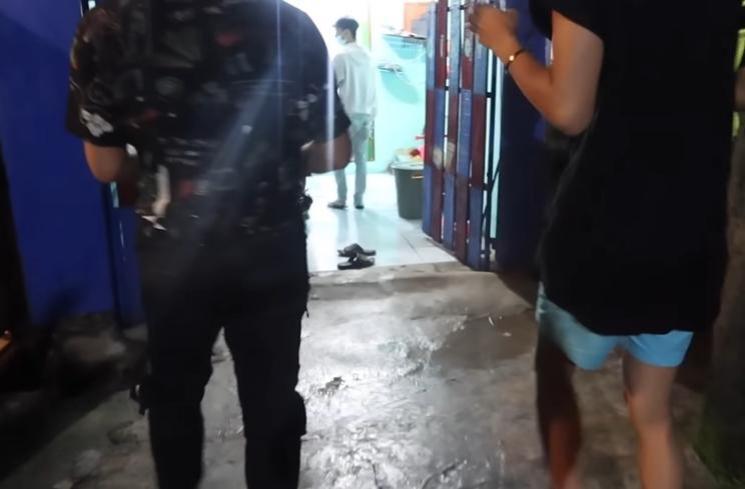 Potret Hunian Baru Cimoy Montok (YouTube/Tri Atika)