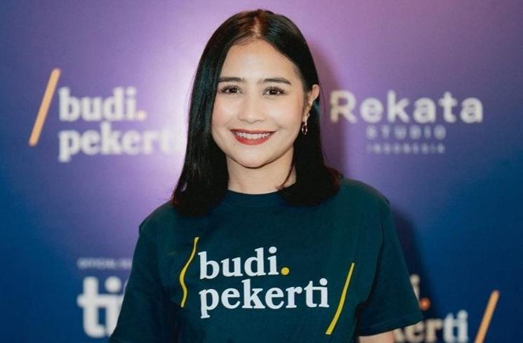 Biodata dan Agama Prilly Latuconsina (Instagram/prillylatuconsina96)