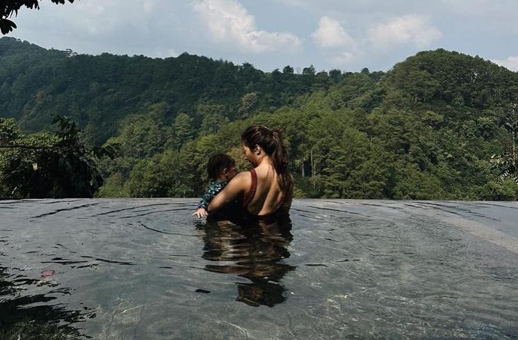 Momen Nikita Willy liburan di Lembang (Instagram/@nikitawillyofficial94)