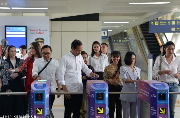 Ari Lasso, Presiden Jokowi, Yuni Shara (Twitter)