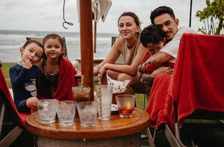 Potret Mesra Dahlia Poland dan Fandy Christian usai Isu Perselingkuhan (Instagram/@fandych)