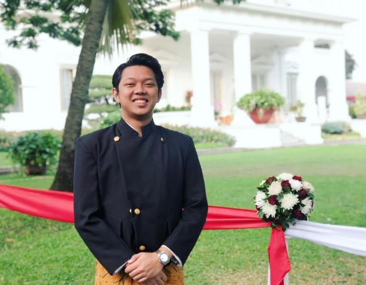 Artis Hadiri Upacara HUT RI di Istana. (Instagram/moektito)
