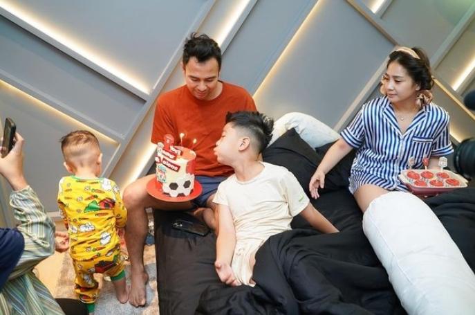 Potret Ulang Tahun Rafathar (Instagram/raffinagita1717)