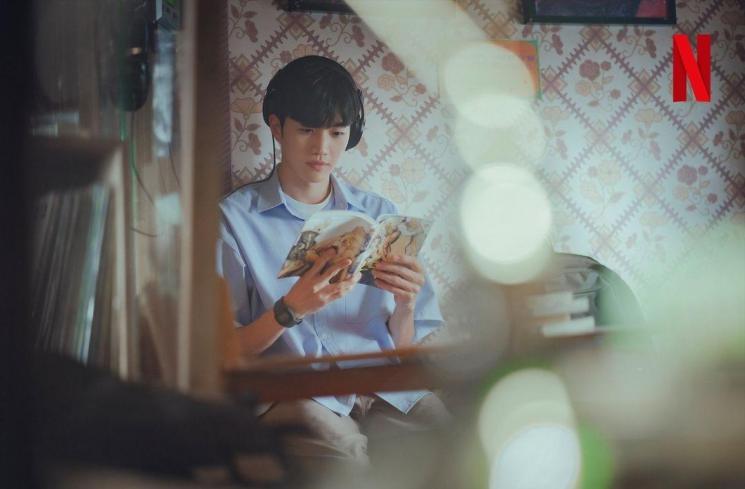 Adu Peran Pemain Drama A Time Called You (Instagram/@netflixkcontent)
