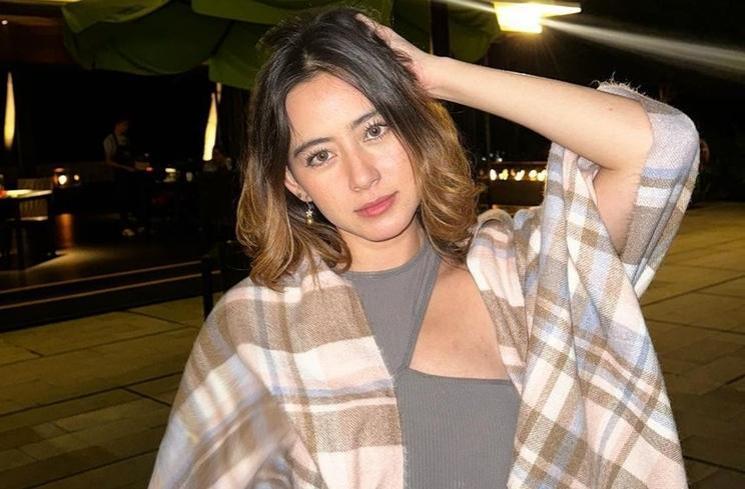 Artis Berasal dari Bali (instagram/@laura_theux)