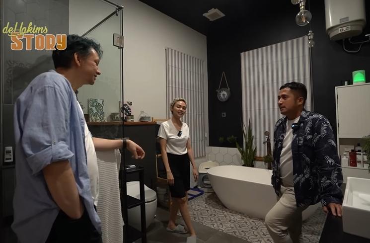 Rumah Rina Nose di Jakarta (YouTube deHakim Story)