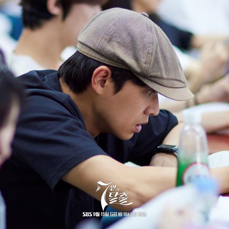 Adu Peran Pemain Drama 7 Escape (Instagram/@sbsdrama.official)