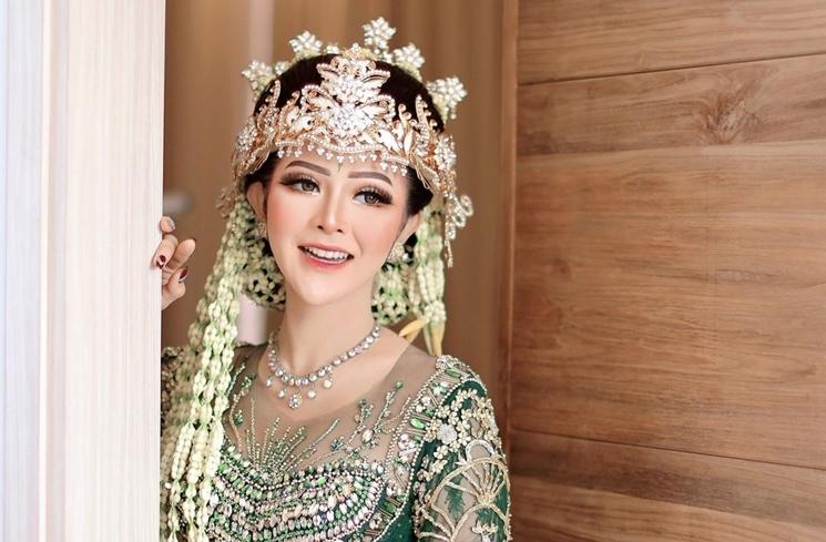 Riasan Wajah Bella Bonita (Instagram/@khadijahazzahra_makeup)