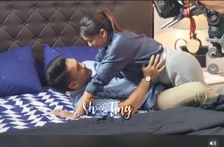 Adegan Ranjang Randy Pangalila dan Alisia Rininta. (TikTok)