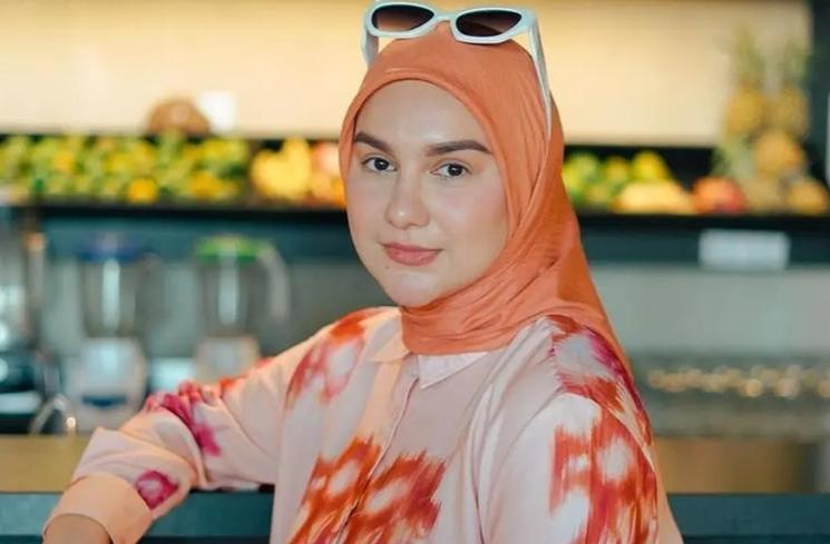 Artis Lepas Cincin Nikah (instagram/@_irishbella_)