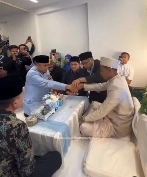 Potret Kedekatan Pratama Arhan dan Andre Rosiade. (Instagram/arhanazizah.official)