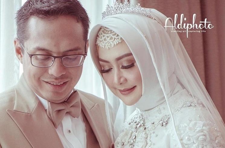 Pasangan Artis Putuskan Rujuk Usai Cerai (instagram/@eddiesadellia)