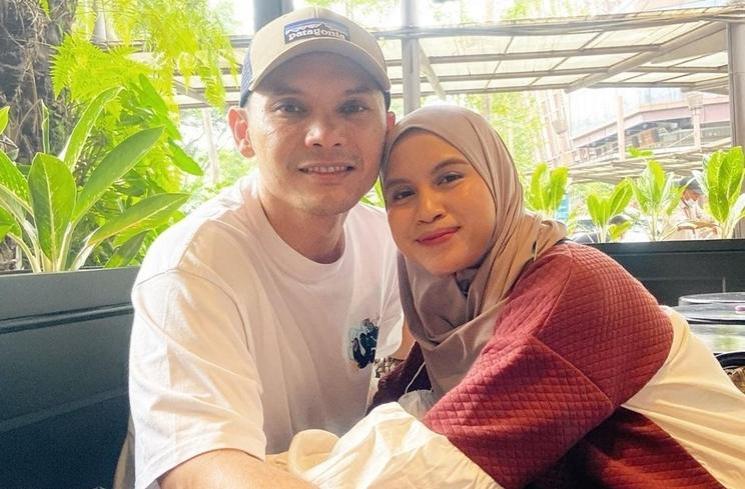 Artis Menikah karena Dijodohkan (instagram/@nesyanabila)
