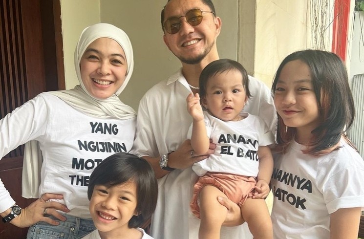 Potret Pasangan Artis di Bahkan Voli (Instagram/dianayulestari)
