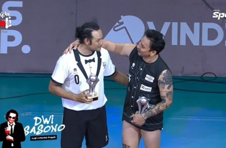 Biodata dan Agama Dwi Sasono. (YouTube/VINDES)