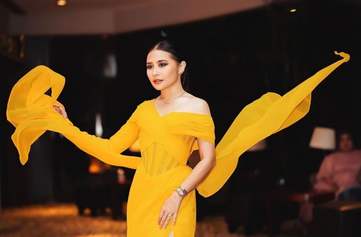Prilly Latuconsina dalam acara gala premiere film Puspa Indah Taman Hati (Instagram)