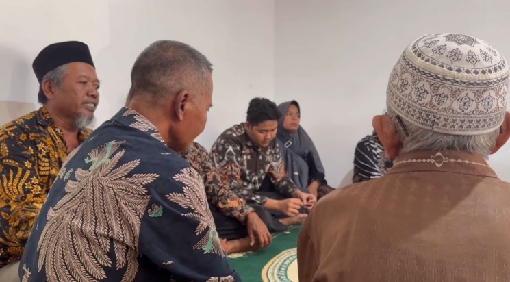 Momen lamaran Nopek Novian. (YouTube Nopek Novian)