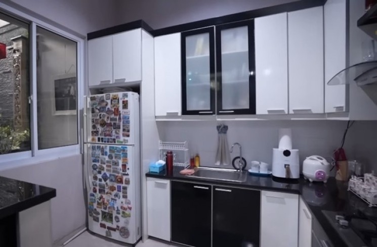 Rumah Fitri Carlina (YouTube/MAIA ALELDUL TV)