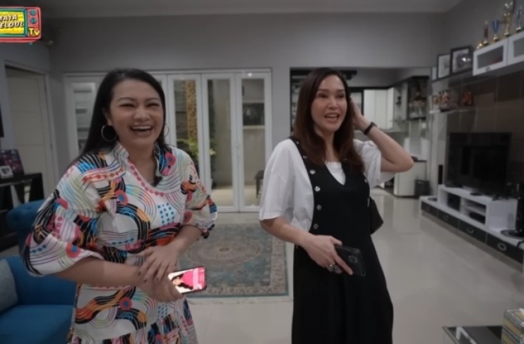 Rumah Fitri Carlina (YouTube/MAIA ALELDUL TV)