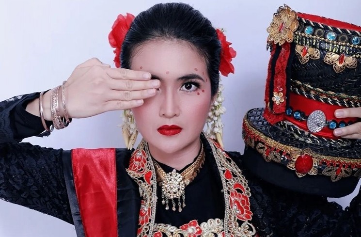 Potret Dulu dan Kini Kadek Devi (instagram/kddevie)