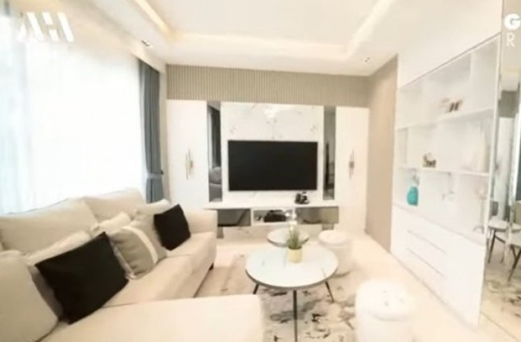 Rumah Abdel Achrian. (YouTube/AH)