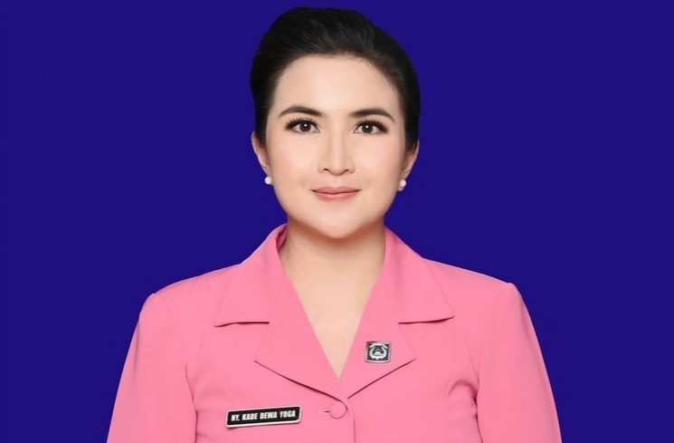 Potret Dulu dan Kini Kadek Devi (instagram/kddevie)
