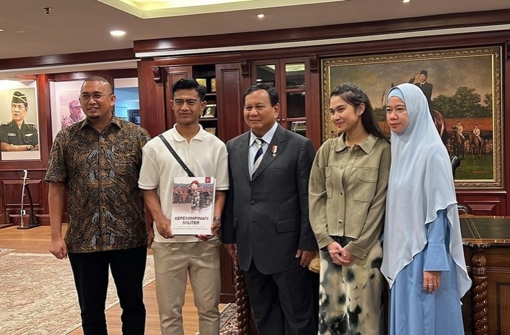 Potret Azizah Salsha dan Pratama Arhan Diundang Prabowo (instagram/@andre_rosiade)