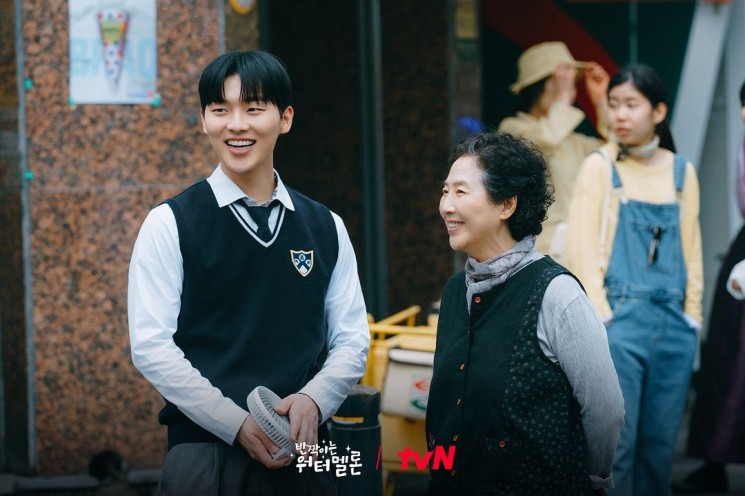 Potret di Balik Layar Twinkling Watermelon (Instagram/@tvn_drama)