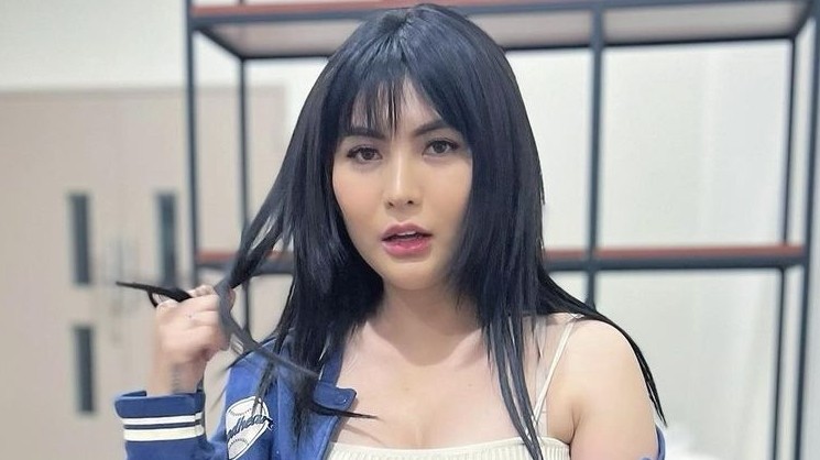 Biodata dan agama Angela Lee (Instagram/@angelalee87)
