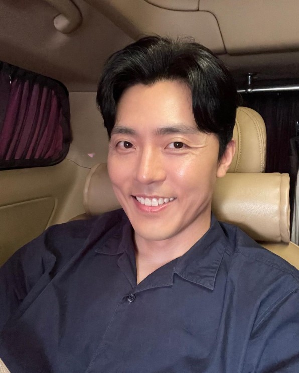 Fakta Drama Hide (Instagram/@leemusaeng_official)