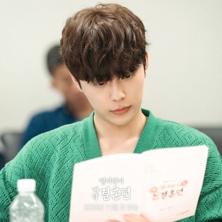 Adu Peran Pemain Drama The Story of Park's Marriage Contract (Instagram/@mbcdrama_now)