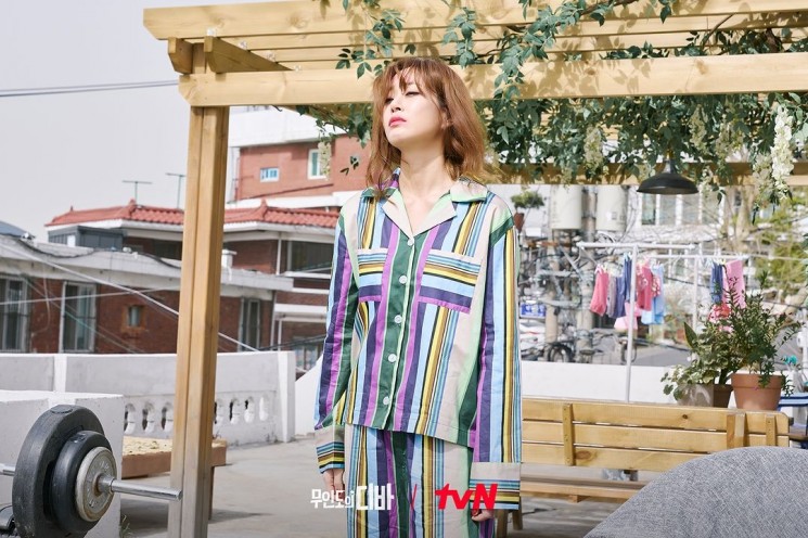 Pesona Kim Hyo Jin di Castaway Diva (Instagram/@tvn_drama)