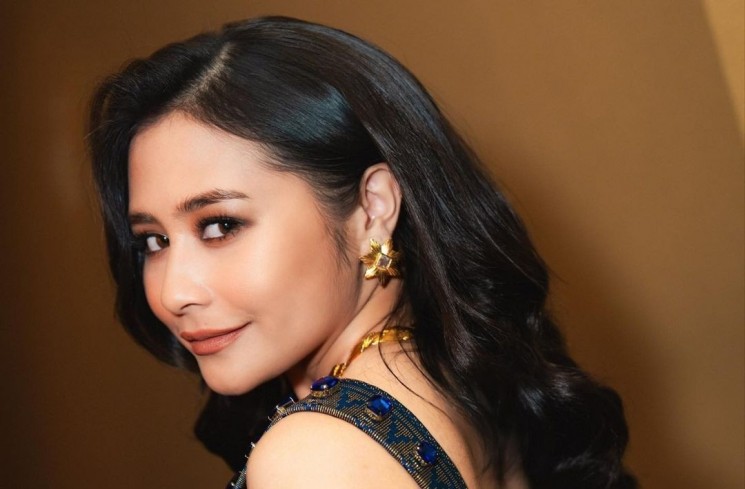 Prilly Latuconsina