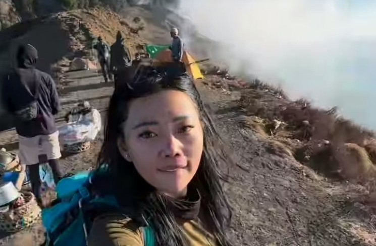Wendy Walters Asyik Mendaki Gunung.(Instagram/@wendywalters