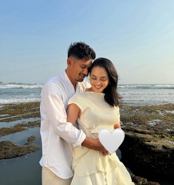 Momen Mesra Ibnu Jamil dan Ririn Ekawati.(Instagram/ririnekawati)