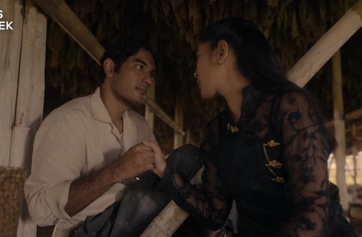 Cuplikan video musik Kala Sang Surya Tenggelam