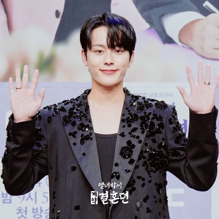 Potret Yoo Seon Ho di The Story of Park's Marriage Contract (Instagram/@mbcdrama_now)