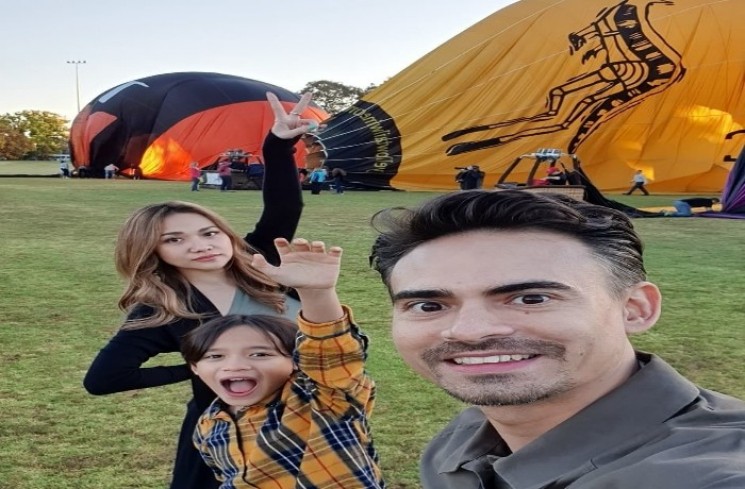 Potret kebersamaan BCL dengan Ashraf Sinclair dan Noah