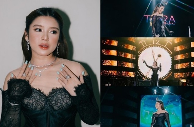 Gaya Busana Tiara Andini saat Manggung (Instagram/@tiaraandini)