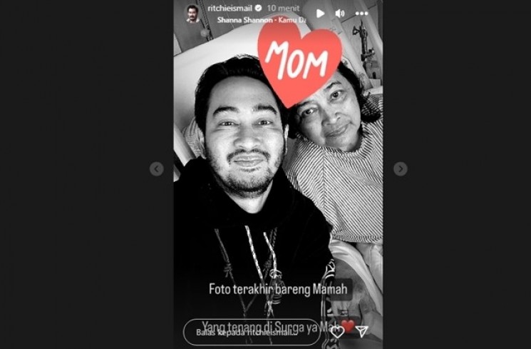 Potret Kenangan Jeje Govinda bareng Ibu (Instagram/@ritchieismail)
