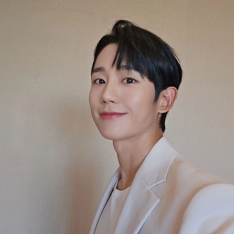Fakta Mom's Friend's Son (Instagram/@holyhaein)