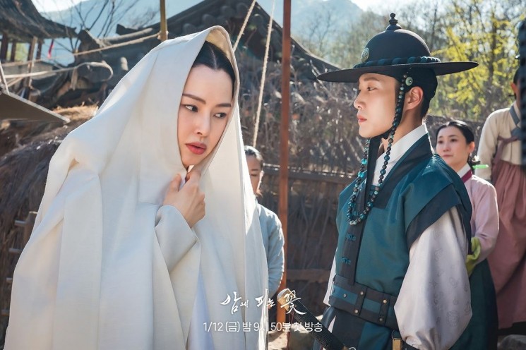 Adu Peran Pemain Drama Knight Flower (Instagram/@mbcdrama_now)