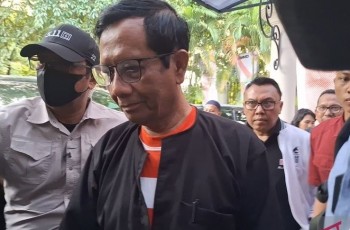 Mahfud MD Pakai Baju Adat Madura ke Debat Cawapres, Apa Makna di Balik Baju Pesa'an