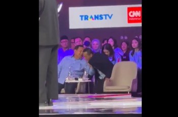 Prabowo Subianto Dianggap Kasar ke Bahlil saat Tarik Jaket, Gerindra Klarifikasi